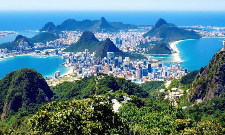Exploring Rio de Janeiro: Iconic Landmarks & Hidden Gems